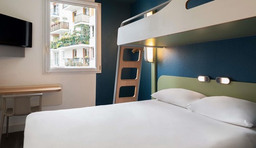 Room, Multiple Beds