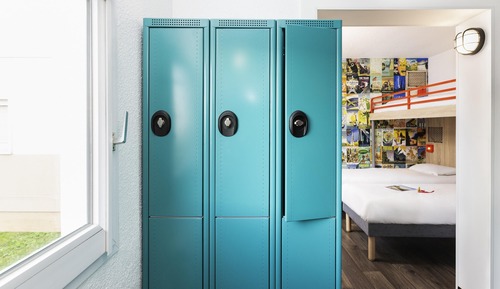 Room, Multiple Beds