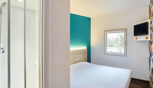 Room, Private Bathroom