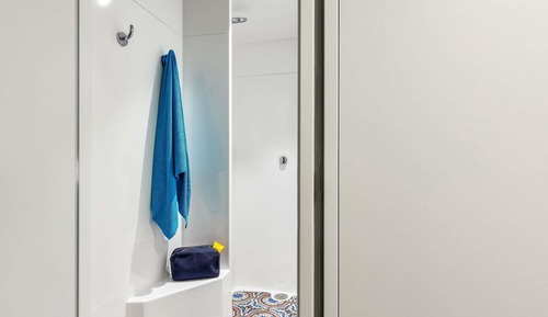 Room Side-Car with shared bathroom and toilets