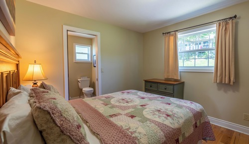 Luxury Cottage, 3 Bedrooms (Meadowvale)