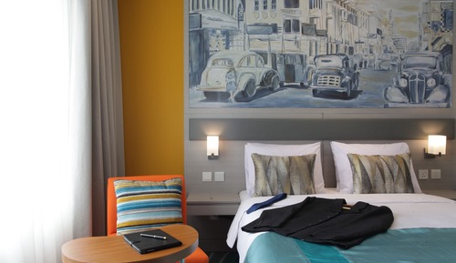 Privilege, Room, 1 Queen Bed