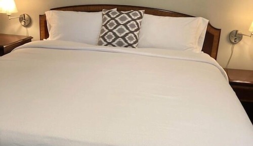 Guest House 1st floor Deluxe King