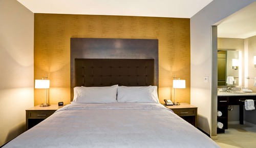 Studio Suite, 1 King Bed, Non Smoking
