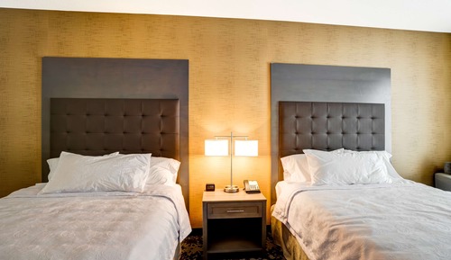 Suite, 2 Queen Beds, Accessible, Bathtub
