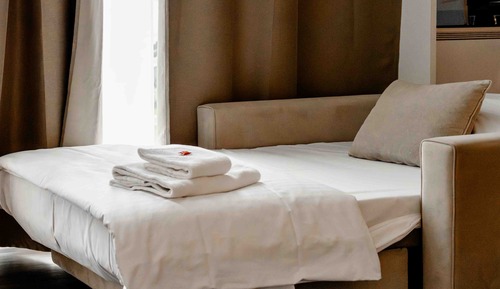 Deluxe Studio, 3 Twin Beds, Kitchen