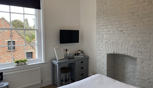 Double Room (Room 3)