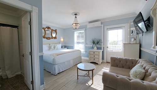 Deluxe Room, 1 King Bed, Terrace