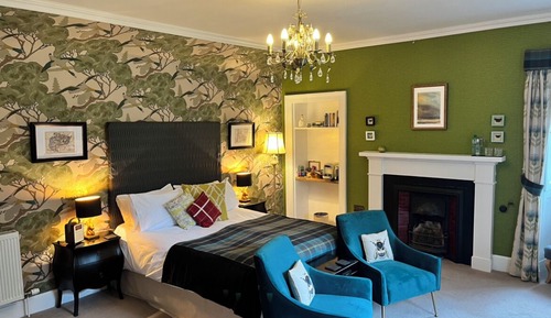 Luxury Double Room, Garden View (Urquhart)