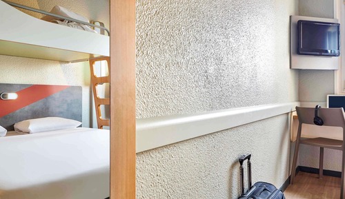 Triple Room (with 1 double bed and a bunk bed)