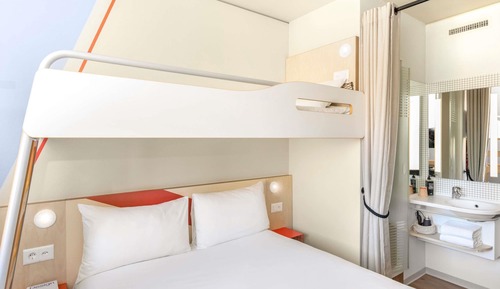 Double Room, Multiple Beds