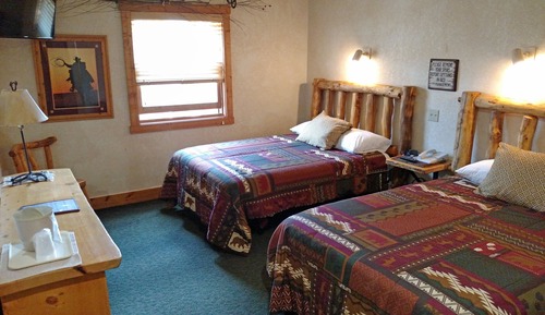 Standard Room, 2 Queen Beds, Mountain View