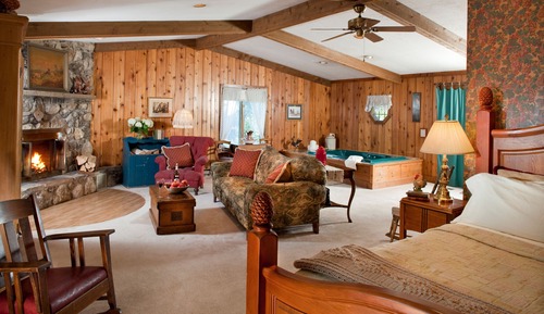 Grand Suite, Poolside