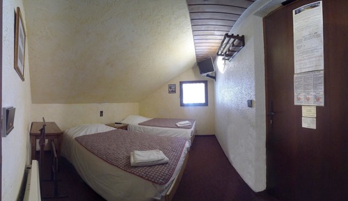 Standard Twin Room (No.16)