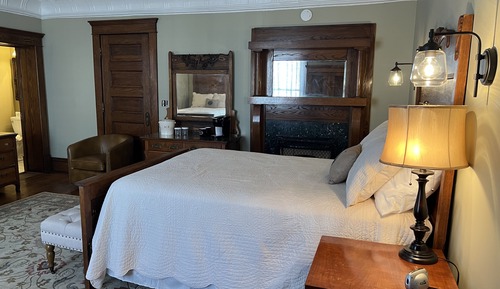 Standard Room, 2 Double Beds, Garden View (Tyfi 1)