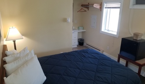 Economy Room
