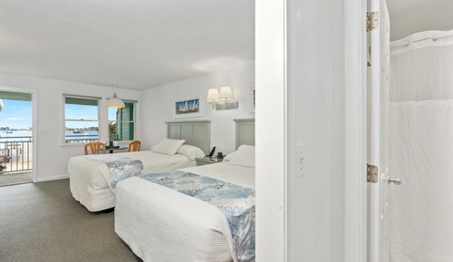 Standard Room, 1 Bedroom, Non Smoking (2nd FL Harborfront 2 Qn, Private Deck)