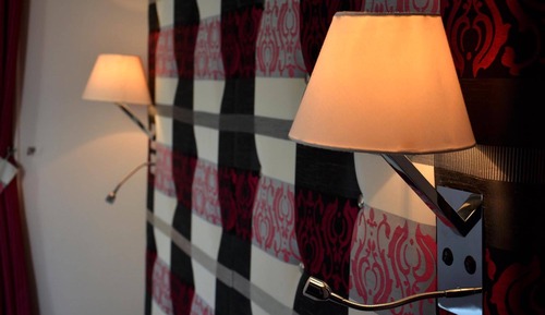 Superior Family Room side sea view