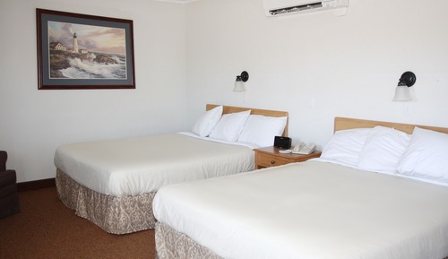 Room, 2 Queen Beds (Not Pet-Friendly)