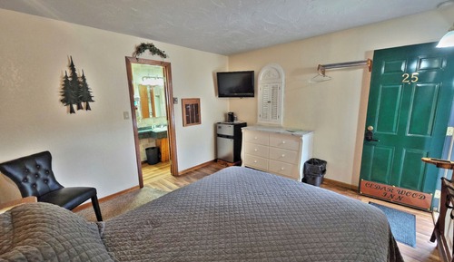 Basic Single Room (25)