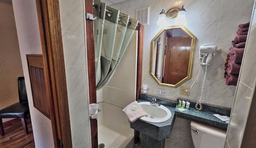 Basic Single Room (29)