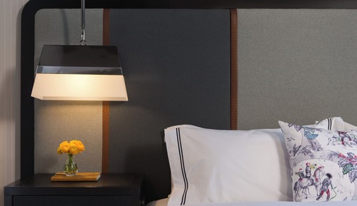 Room (Essential)
