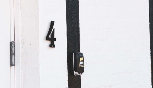 Basic Room, 1 Queen Bed