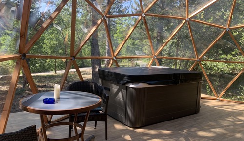 Double Room, 1 Queen Bed