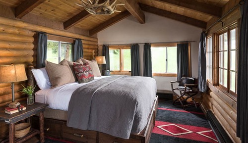 Room (Grayling)