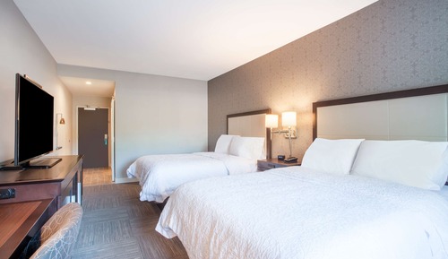 Room, 2 Queen Beds, Accessible, Non Smoking (w/ bathtub)