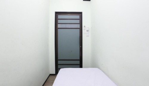 Economy Single Room