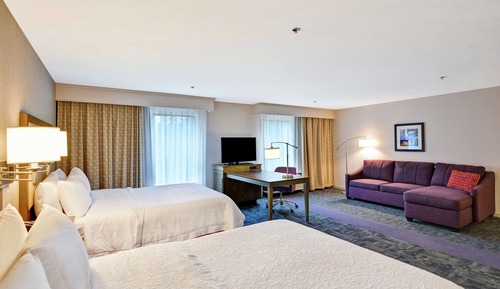 Room, 2 Queen Beds, Accessible, Bathtub (Mobility & Hearing)