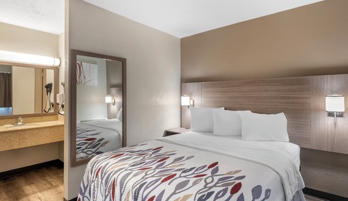 Superior Room, 1 King Bed, Non Smoking, Kitchenette