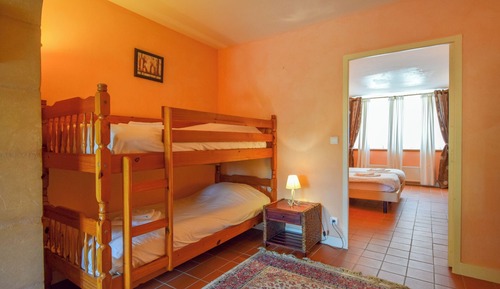 Apartment, Multiple Beds