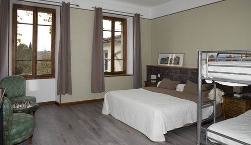 Suite, Private Bathroom