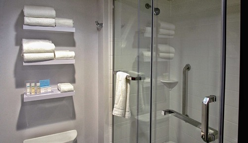 Room, 1 King Bed, Non Smoking, Refrigerator & Microwave