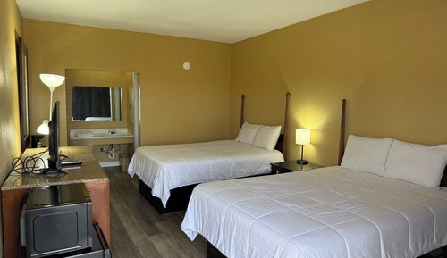 Deluxe Double Room Single Use