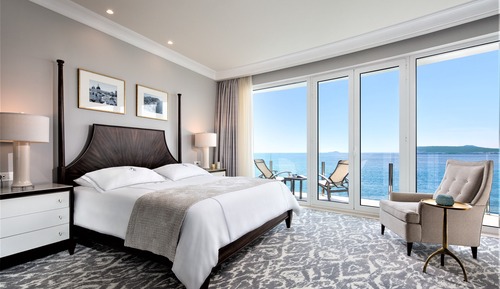 Deluxe Room, 1 King Bed, Balcony, Sea View