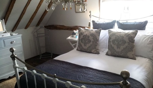 Double Room, Private Bathroom (Sleeps 4)