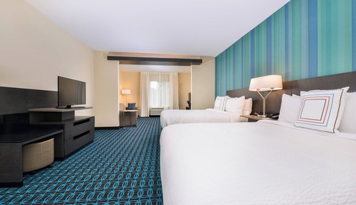 Room, Multiple Beds, Accessible Bathtub