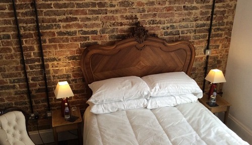 Double Room, Ensuite (Room 9)