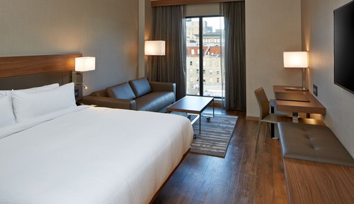 Room, 1 King Bed with Sofa bed (Hearing Accessible)