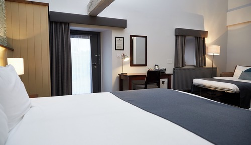 Family Room Sleeps 4