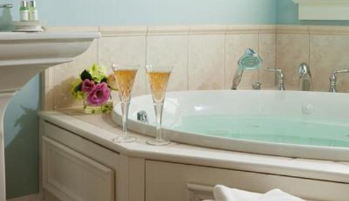 Luxury Double Room, Ensuite, Lake View (Versailles)