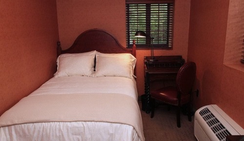 Signature Room, 1 Twin Bed