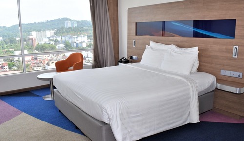 Deluxe Room, 1 King Bed (Grand)