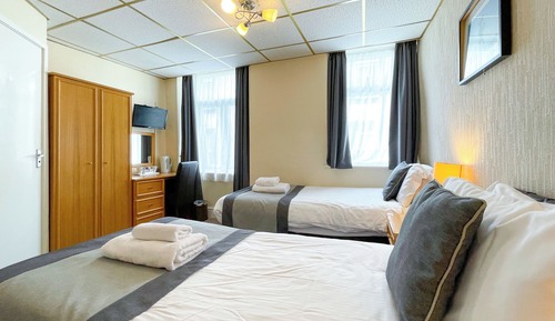 Twin Room (Small)