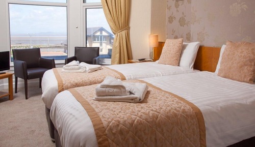 Superior Twin Room, 2 Twin Beds, Sea View