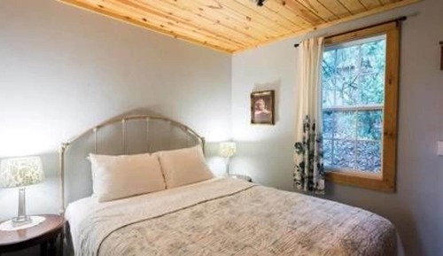 Room, Private Bathroom (Wren Cottage - Breakfast Not Included)