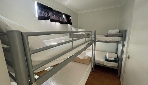 2 Bedroom Cabin - Sleeps 6